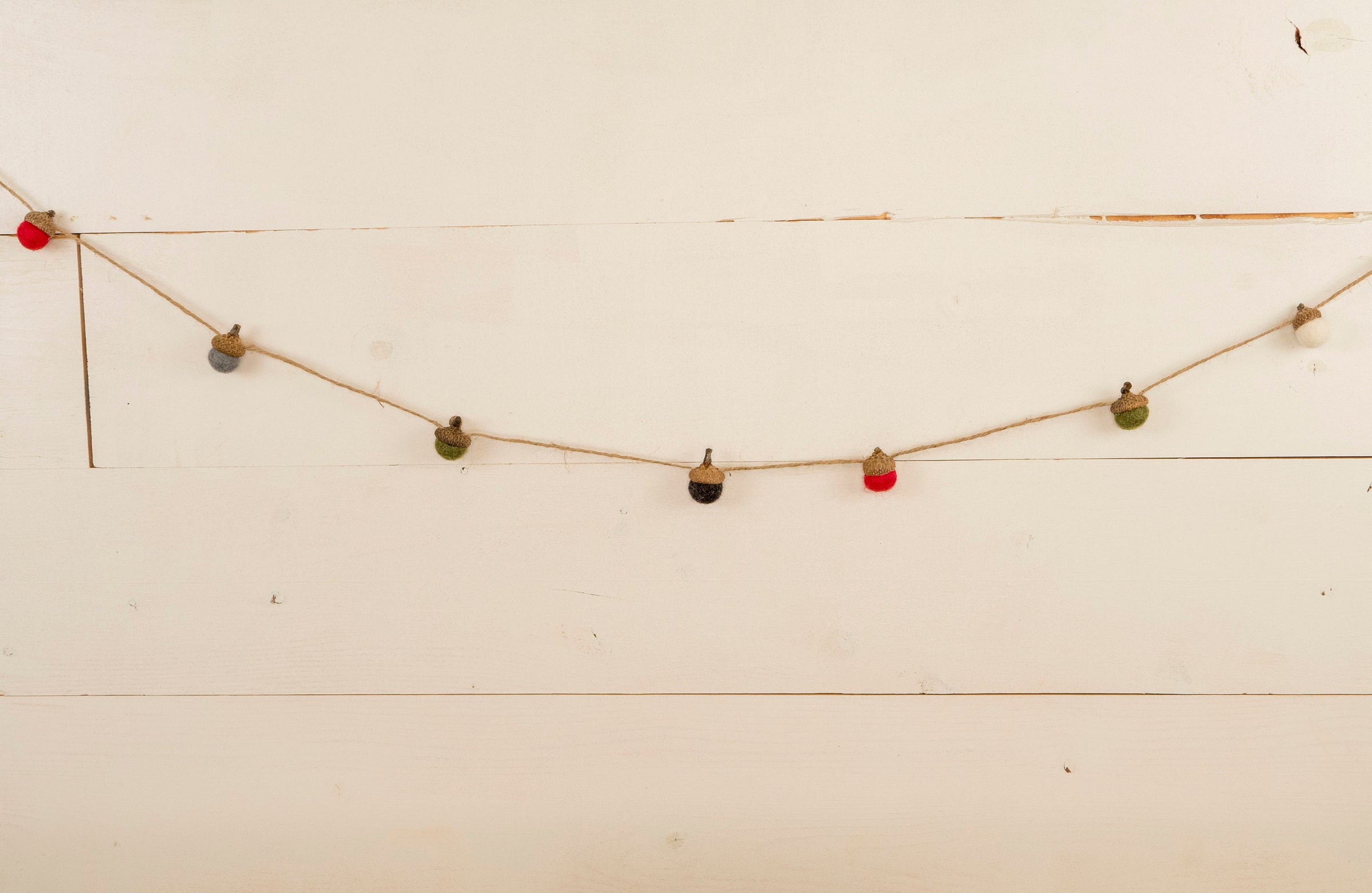 Christmas Felt Acorn Garland