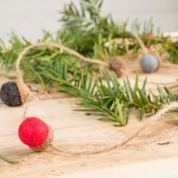 Christmas Felt Acorn Garland