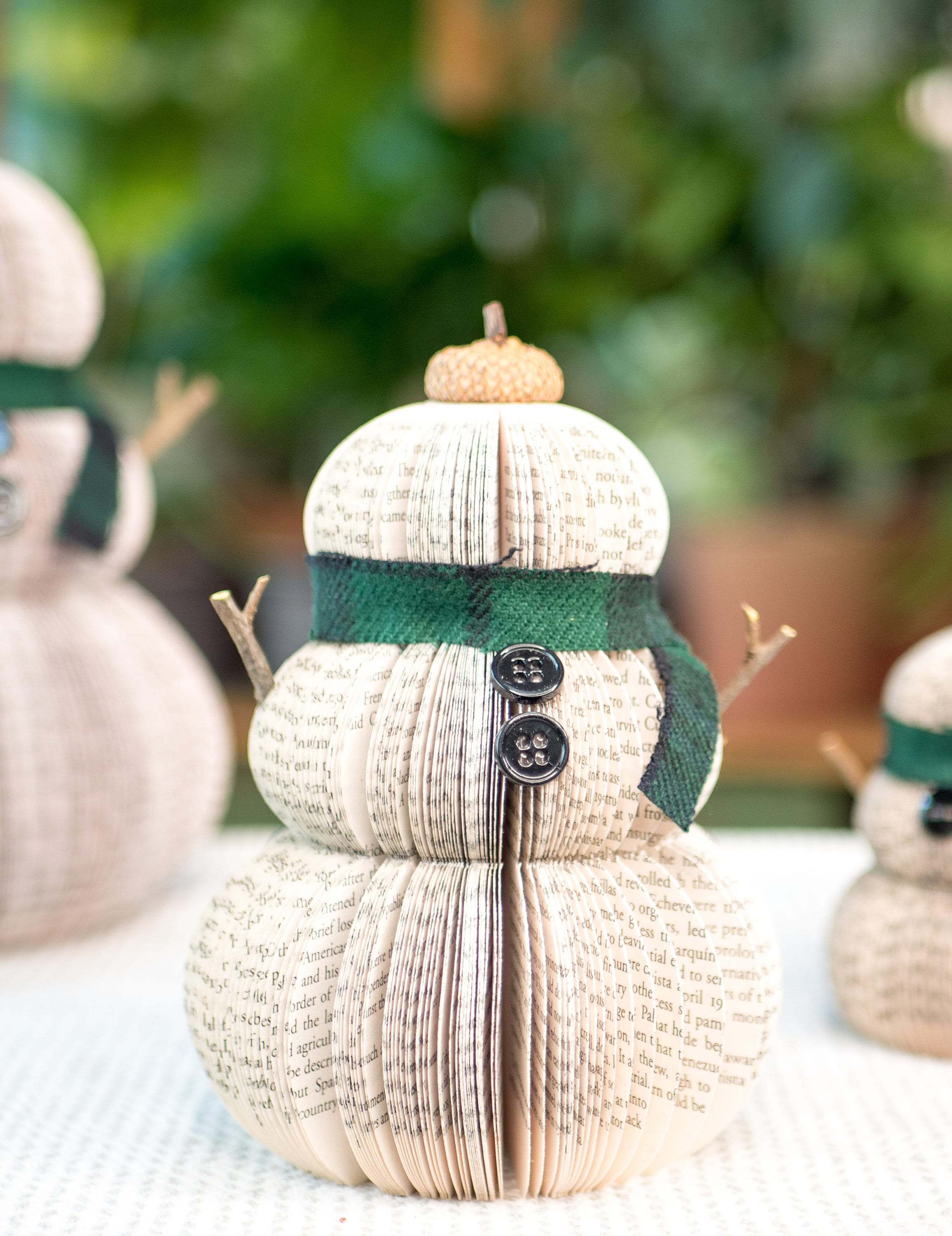 Book Snowman-Christmas Decor-Holiday Decor-Christmas Decoration-Christmas Gifts-Book Exchange-Winter Decor-Teacher Gift-Gift for Mom