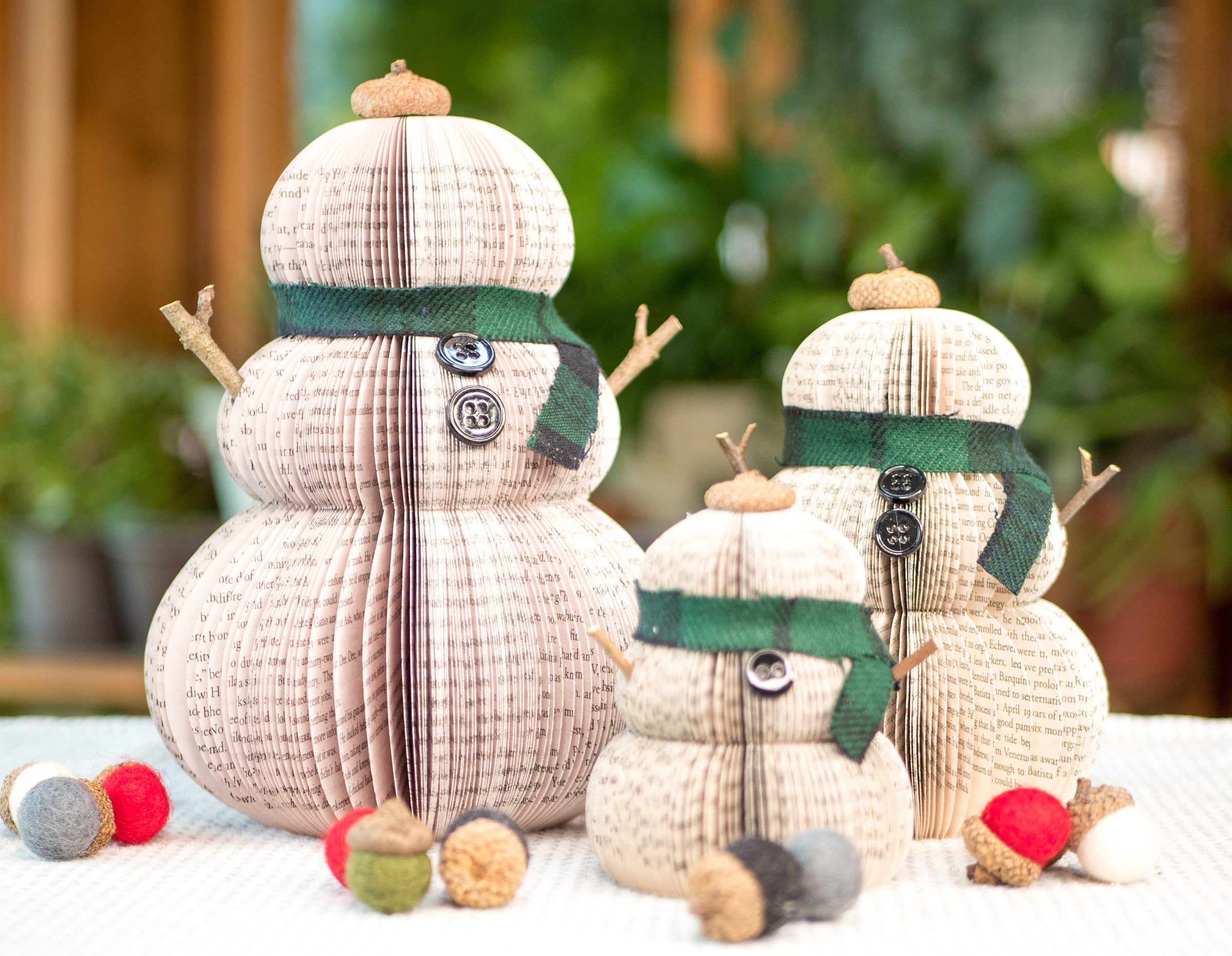 Book Snowman-Christmas Decor-Holiday Decor-Christmas Decoration-Christmas Gifts-Book Exchange-Winter Decor-Teacher Gift-Gift for Mom