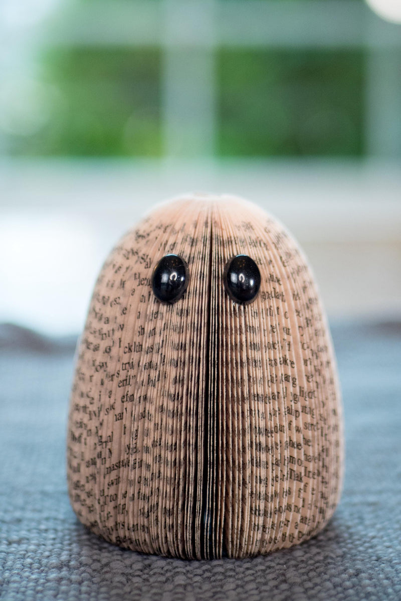 Mama and Baby Ghost Halloween Decor Eco-Friendly Book Spooky Decor Party Favor Halloween