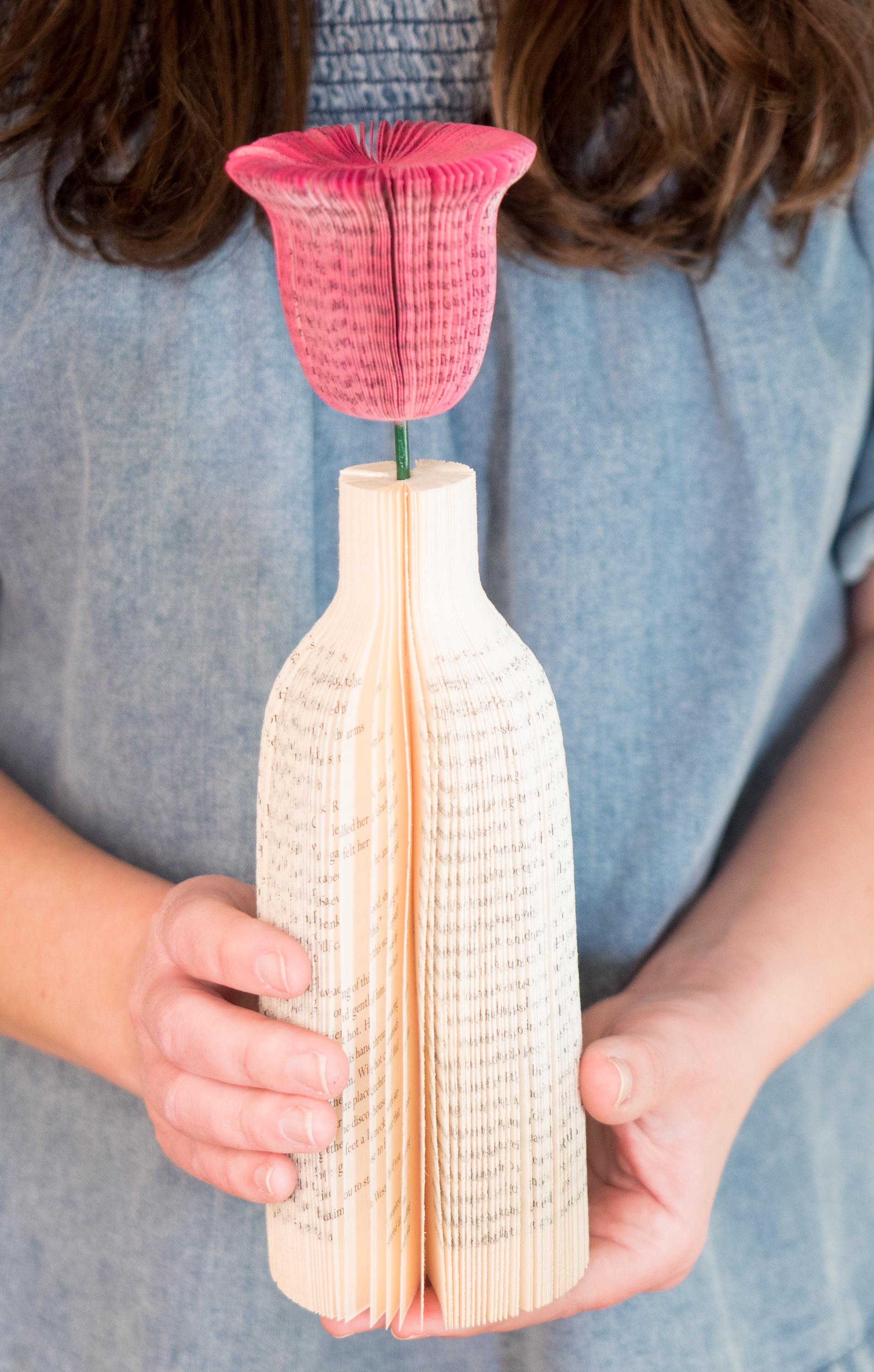 Bell Flower Vase Gift for Book Worm Mothers Day 4th Anniversary Gift for Wife and Mom Book Decor Librarian Gift for Flower Lovers